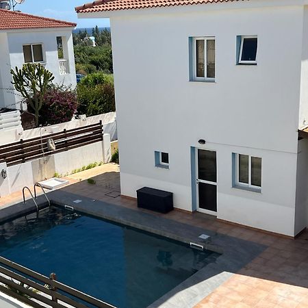 Villa Emiliana Paralímni Kültér fotó