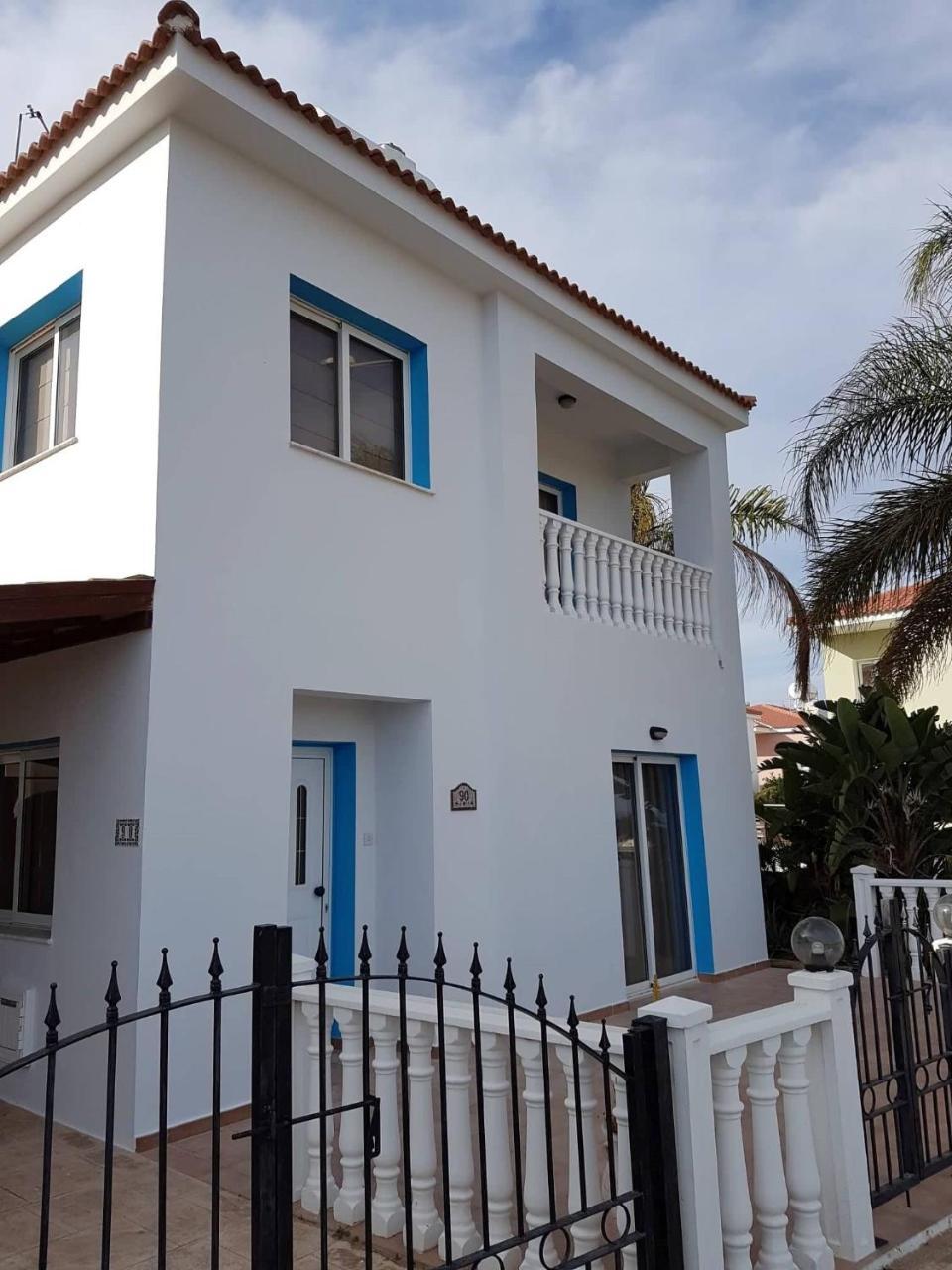 Villa Emiliana Paralímni Kültér fotó